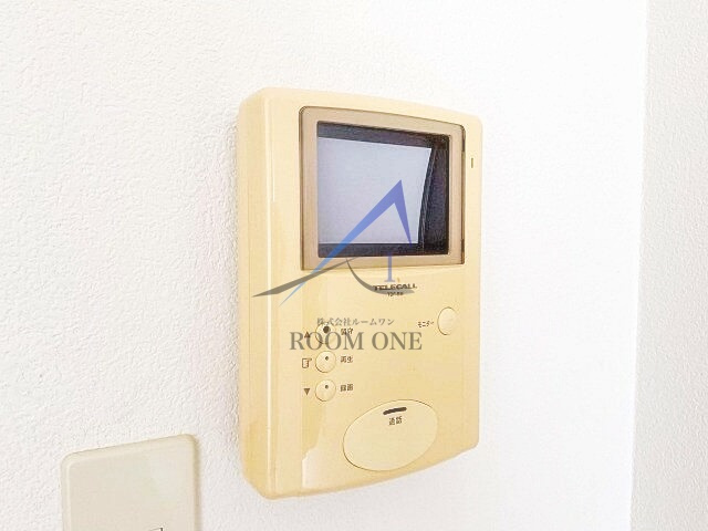 レーヴ田園調布のセキュリティ|モニター付インターホンです。