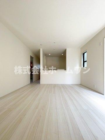 瑞穂町西松原第2　新築戸建の居間・リビング