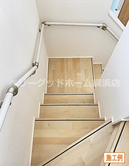 【内観：施工例】 | 町田市木曾西　全4棟/今回販売2棟（2号棟） | 同施工会社施工例写真（階段）