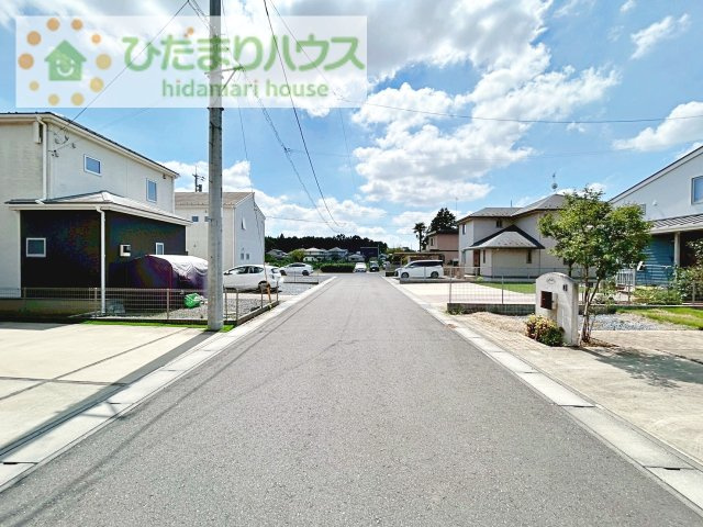 【前面道路含む現地写真】 | 笠間市鯉淵　中古戸建 | 是非一度、ご家族そろってご内覧ください♪