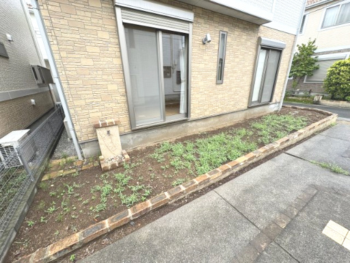 ガーデニングスペース付き♪