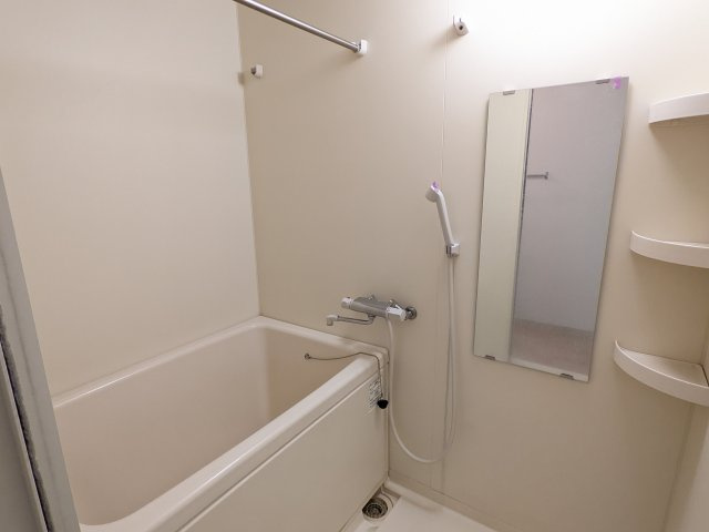 アイビーテラスの浴室|きれいなお風呂です