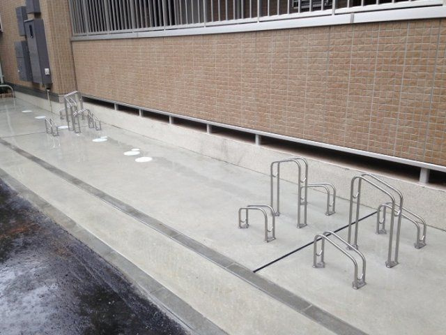 サニーヒルズ立花の駐車場