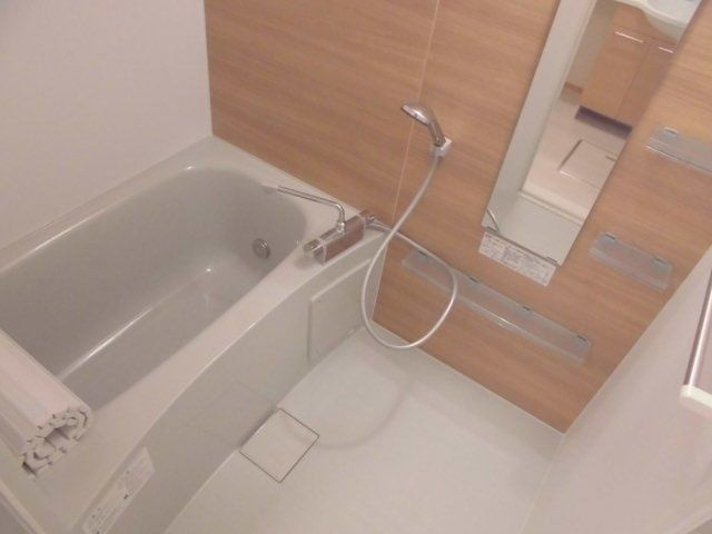 サニーヒルズ立花の浴室