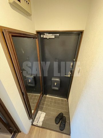 クイーンライフIMAZUの玄関