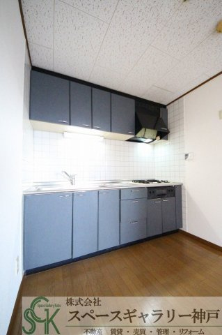 ウィステリア弐番館のキッチン|※お部屋により仕様が異なる場合があります※