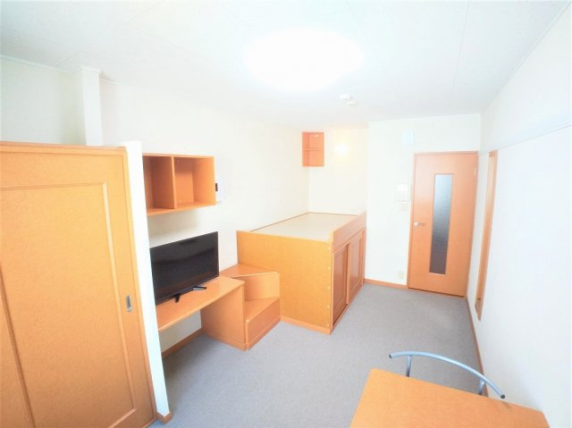 レオパレスドリームの居間・リビング|ゆったりとしたリビングです