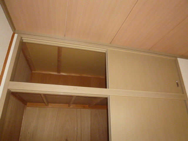 グリーンガーデン酒津の収納|収納天袋