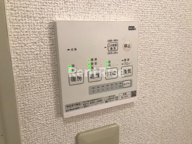 Ｃａｓａ Ａｎｇｅｌａ ７０３４ （カーサ アンジェラ）の浴室|浴室乾燥機(イメージ)