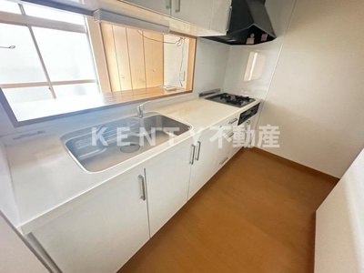 【キッチン】 | サンビレイ３ | キッチンです