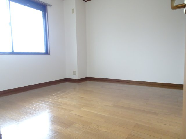 メゾンドピエールの洋室