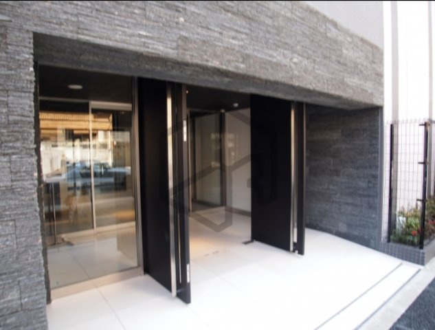 マスターマインド十番のエントランス