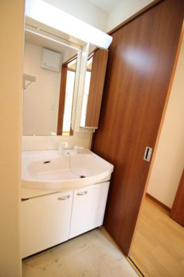 【独立洗面台】 | ラ・パティオ