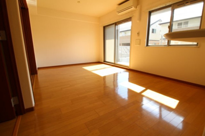 【居間・リビング】 | ラ・パティオ