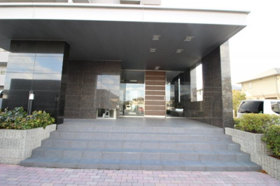 【エントランス】 | ラ・パティオ