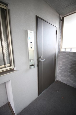 【玄関】 | ラ・パティオ