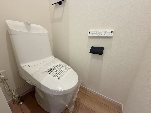 練馬区春日町2丁目 限定1棟のトイレ|トイレは2ヶ所設置