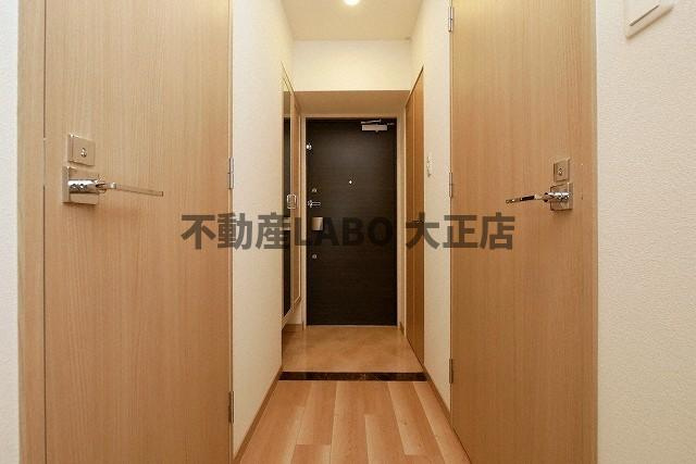 La Douceur九条の玄関