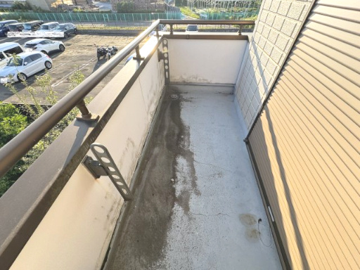 【バルコニー】