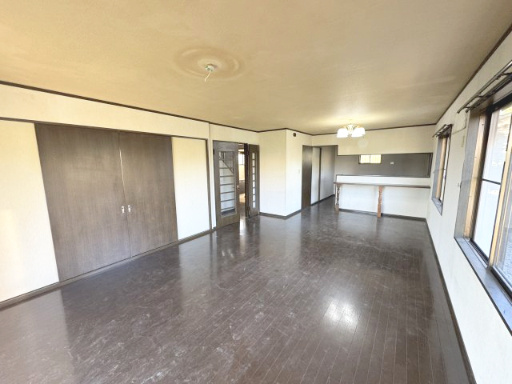 【居間・リビング】