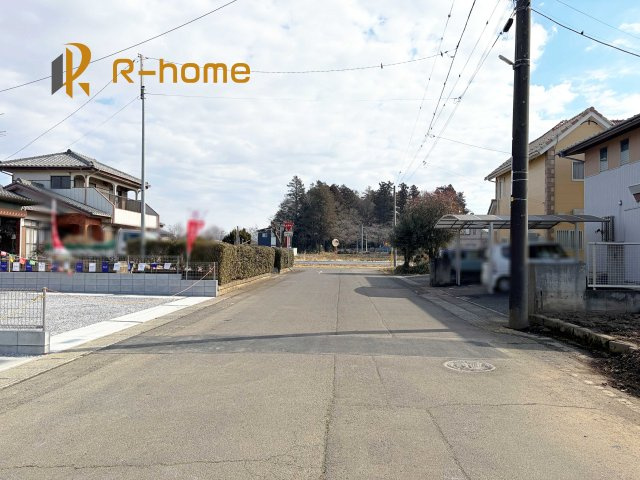結城郡八千代町東原　新築戸建て　3号棟の前面道路含む現地写真|堂々！建物完成♪実際のお部屋をご見学可能です♪
ご見学が一番の資料！お気軽にお問い合わせ下さい♪