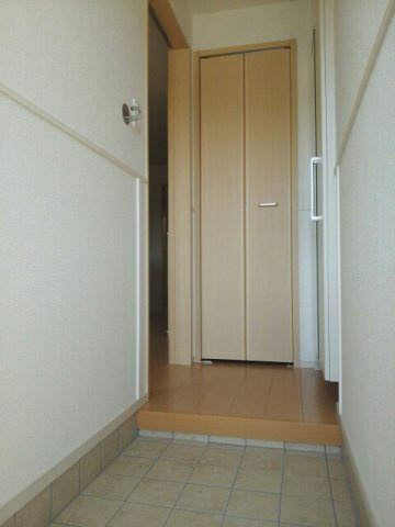 ライグッドⅤの玄関|落ち着いた玄関です