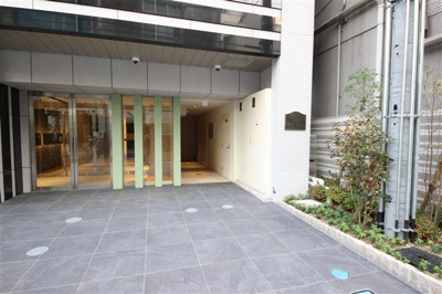 【エントランス】 | メインステージ心斎橋EAST