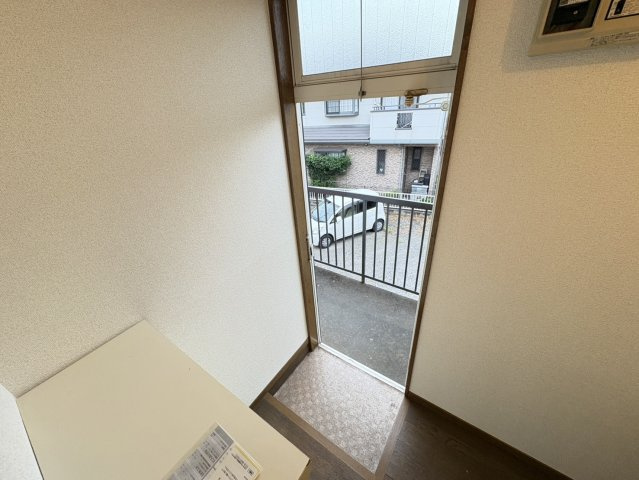 メゾン市川の玄関