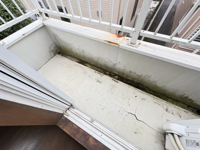 メゾン市川のバルコニー