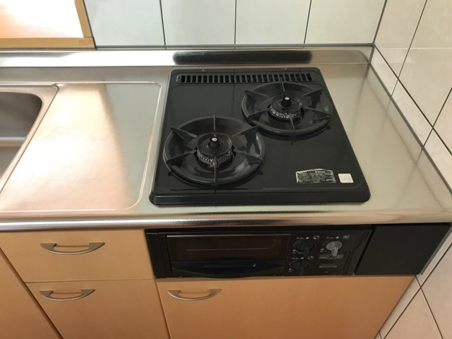 ネオ・クレストⅢのキッチン|ガスコンロ