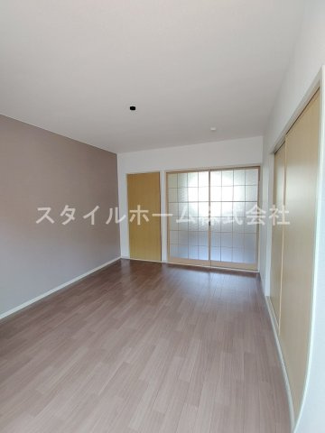 カーサ・スペリオの居間・リビング|別部屋写真です。