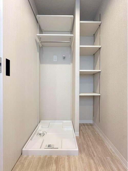 コスモ志木ホワイトコートのその他|ランドリースペース