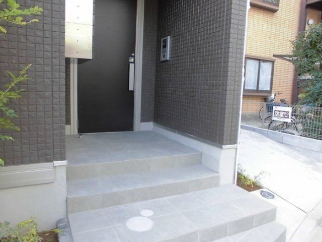 メゾンクレール墨田のエントランス