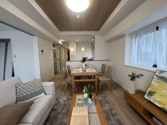 駅２分のペット可。なんで！？【レゾンロイヤル相模大塚】の居間・リビング|おしゃれなリビングです