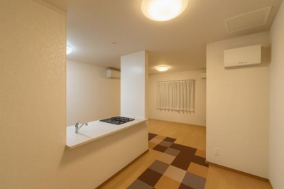 【居間・リビング】 | 樫原杉原町一戸建