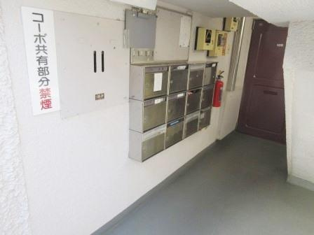 三田巣鴨コーポのロビー