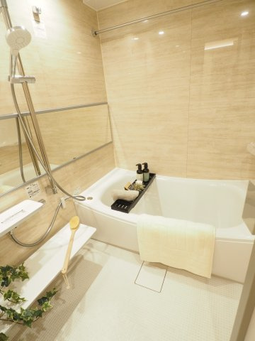 明るい印象のお風呂で一日の疲れを癒して（2025年9月撮影）