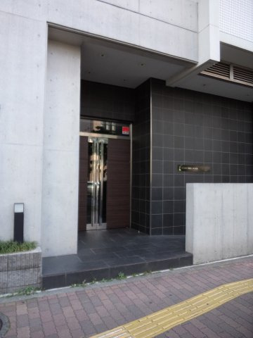 コンフォリア春日富坂のエントランス