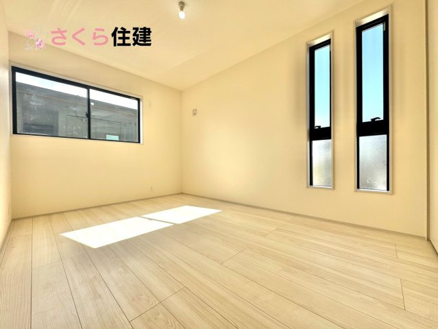 第1小山城西　１号棟の洋室|広々とした洋室です♪お子様の成長に伴って増えていく荷物にも対応できます！