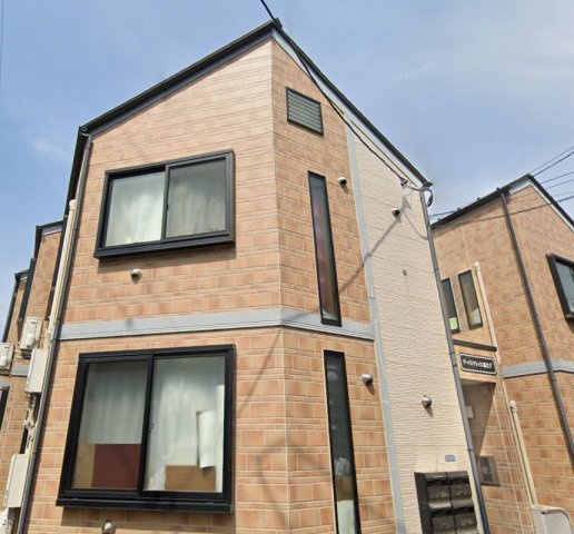 新宿区上落合３丁目のアパートのエントランス|レンガ調のオシャレな外観です。