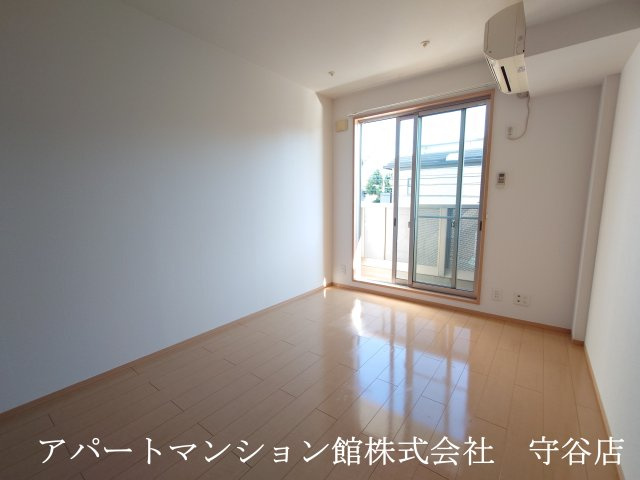 第二AMビルの居間・リビング