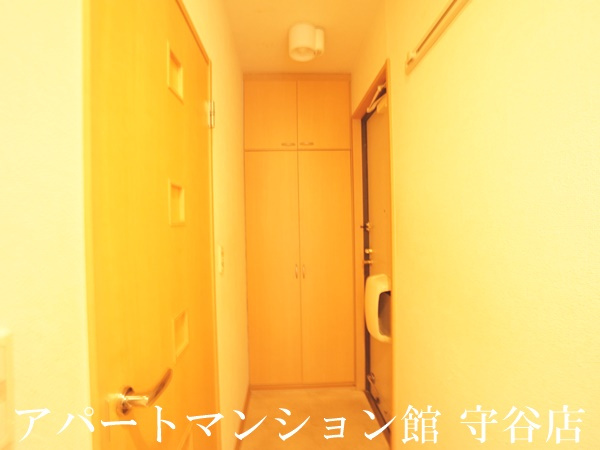 T-Roomの玄関
