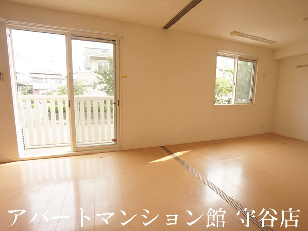 アモールⅡAの居間・リビング