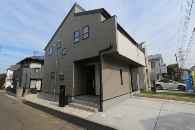 【Livele Garden.S】】国分寺新町の外観|WIC＋大型パントリー＋土間収納＋リビング収納など収納充実プラン