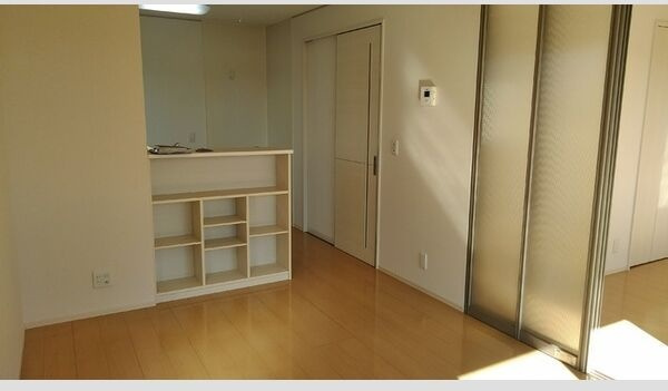 L’Arc(ラルク)の居間・リビング