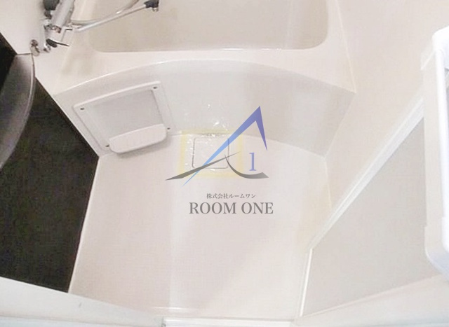 ＬＵＭＥＥＤ横浜阪東橋の浴室|お風呂です。