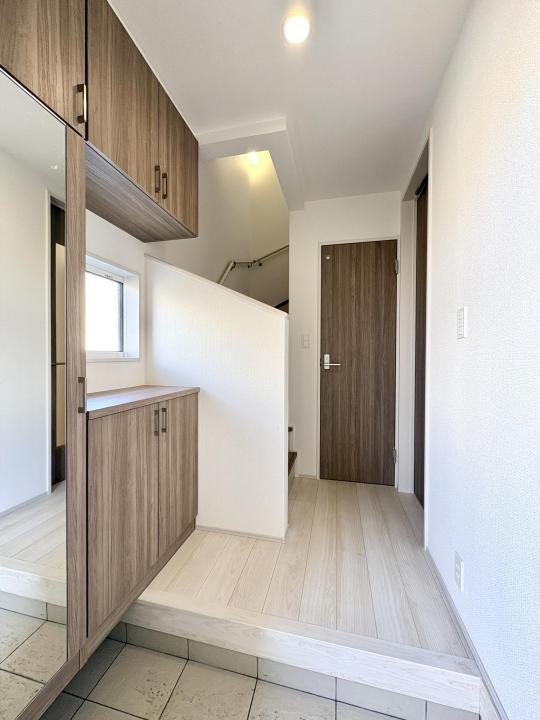 【Blooming Garden】東久留米市花小金井下里の外観|西武池袋線「東久留米」バス14分氷川神社歩3分