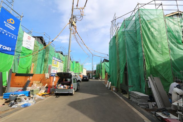 【Blooming Garden】東久留米市花小金井下里の外観|住宅性能評価（建設＋設計）のダブル取得。耐震等級は最高等級の3。建築基準法の1.5倍。地震に強い安心住宅です。