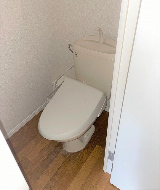 レオパレス中山のトイレ