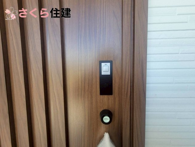 いろどりアイタウン那須塩原市西幸町23-P1　1号棟の玄関|タッチキーで楽々開錠♪